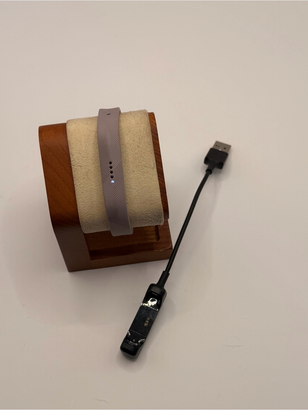 Fitbit Flex 2, Tested, Light Purple Band, Charger Included